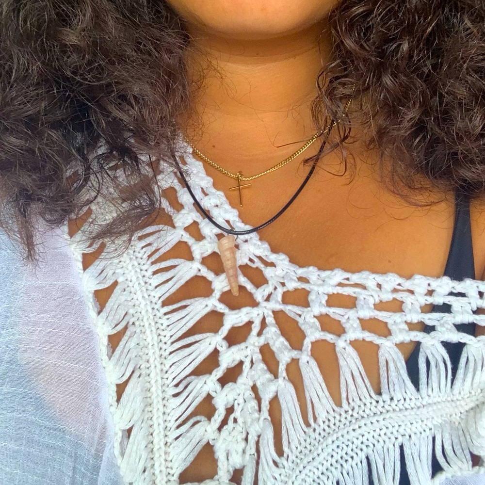 Earthy Shell Necklace - Picture 2 of 2